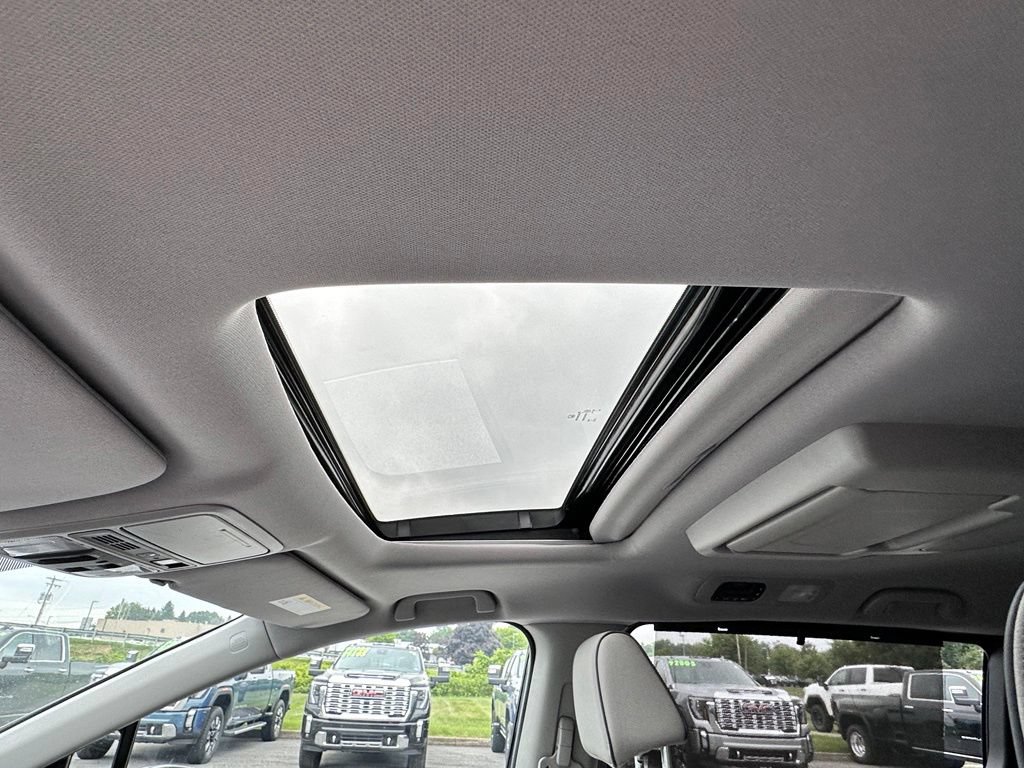 Used 2022 Honda Odyssey Elite image 40