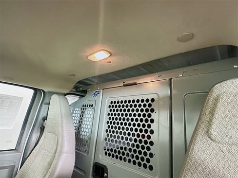 Used 2021 Chevrolet Express 2500 w/ Driver Convenience Package image 21