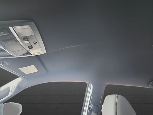 Used 2019 Toyota Tacoma TRD Off-Road w/ Technology Package image 12