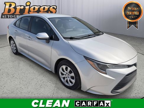 Used 2024 Toyota Corolla LE FWD image 1