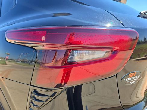 Used 2025 Chevrolet Trax LT w/ LT Convenience Package image 35