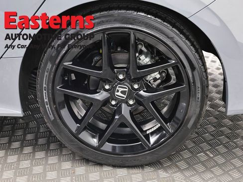 Used 2025 Honda Civic Sport image 32