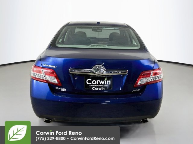 Used 2011 Toyota Camry XLE FWD image 7