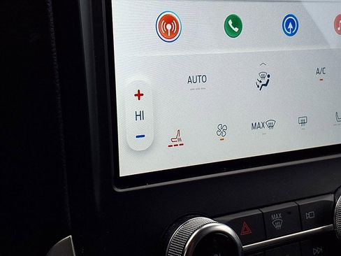 Used 2024 Ford Edge SEL image 5