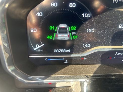 Certified 2025 GMC Sierra 1500 SLT image 11