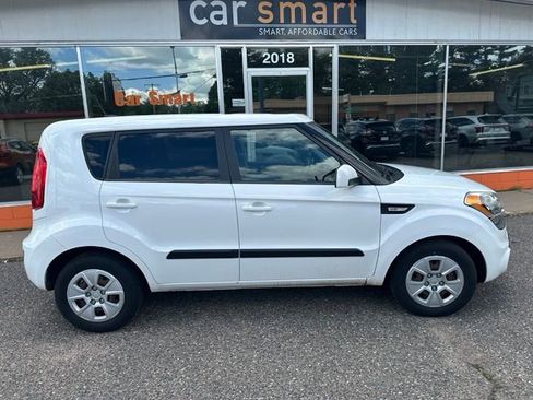 Used 2012 Kia Soul FWD image 8