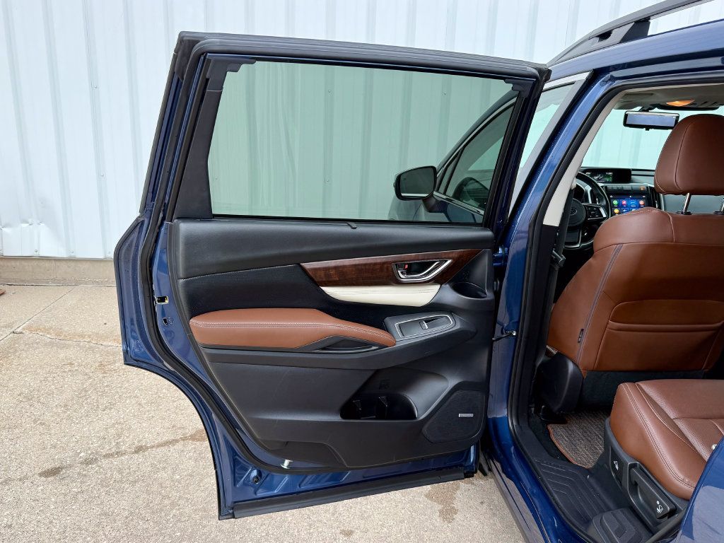 Used 2019 Subaru Ascent Touring AWD/4WD image 16