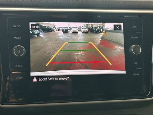 Certified 2022 Volkswagen Atlas Cross Sport SE image 24