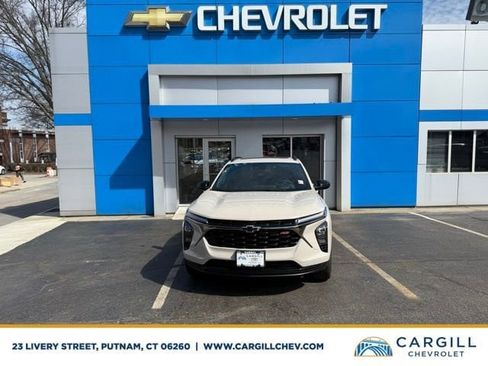 New 2026 Chevrolet Trax RS w/ Sunroof Package image 1