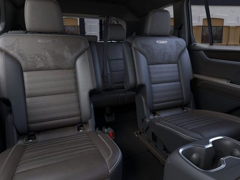 New 2026 GMC Acadia Denali Ultimate w/ LPO, Floor Liner Package AWD/4WD image 19