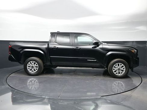 Used 2024 Toyota Tacoma SR5 image 4