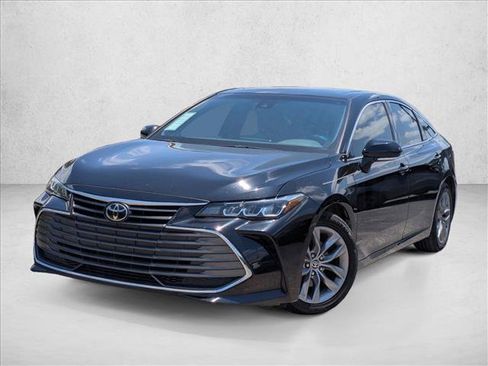 Used 2022 Toyota Avalon XLE w/ Moonroof Package FWD image 24