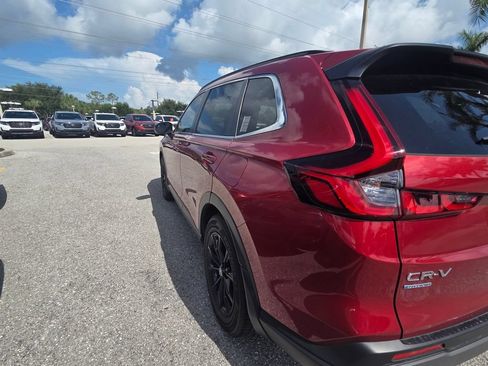 Used 2024 Honda CR-V Sport image 4