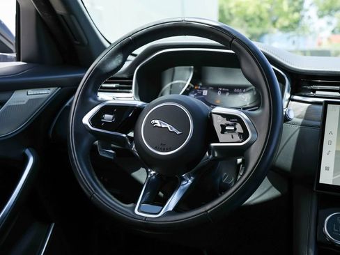 Used 2022 Jaguar F-PACE S AWD/4WD image 30