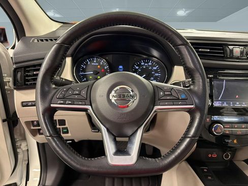 Used 2021 Nissan Rogue Sport SL w/ Premium Package AWD/4WD image 17
