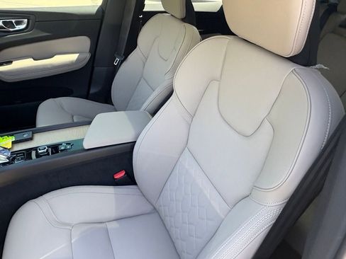 New 2026 Volvo XC60 B5 Core w/ Protection Package Premier image 19