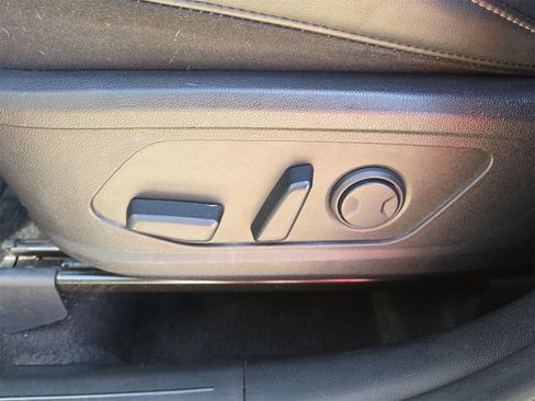 Used 2022 Kia Sorento EX w/ Panoramic Sunroof Package image 17