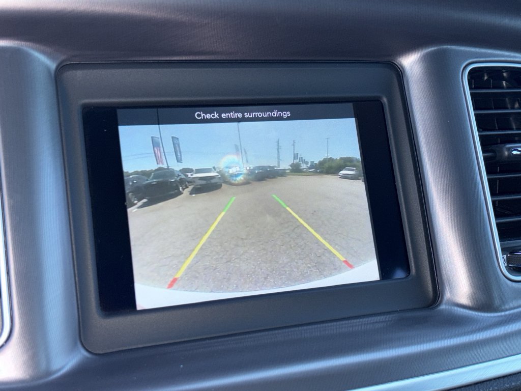 Used 2021 Dodge Charger SXT w/ Leather Interior Group RWD image 4
