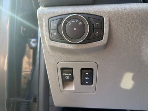 Used 2020 Ford F150 XLT w/ Equipment Group 302A Luxury AWD/4WD image 18