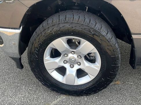 Used 2020 RAM 1500 Big Horn AWD/4WD image 8