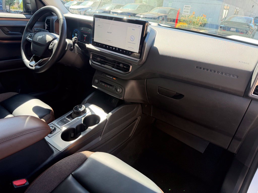 Used 2025 Ford Bronco Sport Outer Banks AWD/4WD image 18