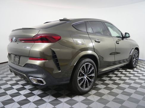 Certified 2025 BMW X6 xDrive40i w/ Premium Package image 3