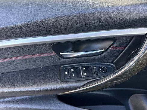 Used 2018 BMW 330i Sedan RWD image 10