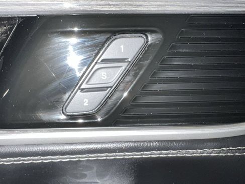 Used 2022 Jeep Wagoneer Series III w/ Rear Seat Video Group 1 image 27