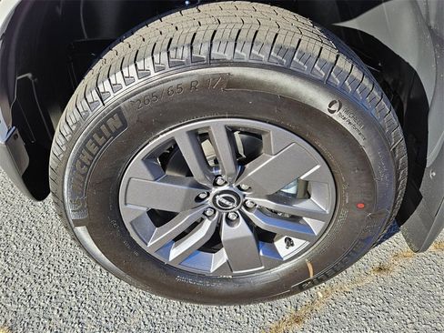 New 2026 Nissan Frontier SV w/ Tow Package image 16