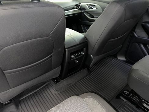 Certified 2023 Chevrolet Traverse LT image 21