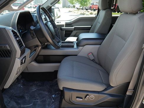 Used 2017 Ford F150 XLT w/ Equipment Group 302A Luxury AWD/4WD image 10