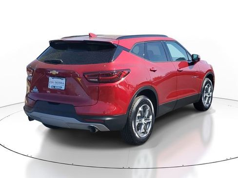 Certified 2024 Chevrolet Blazer LT w/ Convenience Package FWD image 4