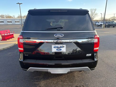 Used 2021 Ford Expedition XLT image 7