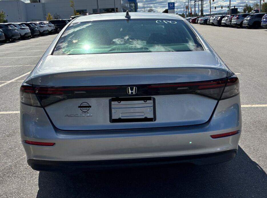 Used 2024 Honda Accord EX image 8