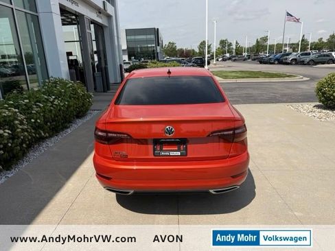 Used 2019 Volkswagen Jetta R-Line w/ R-Line Cold Weather Package FWD image 10