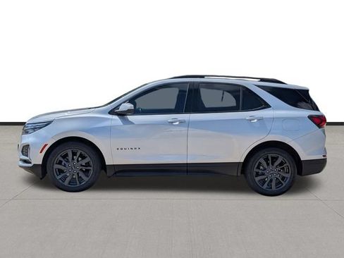 Used 2022 Chevrolet Equinox RS w/ Infotainment Package FWD image 8