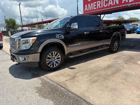 Used 2016 Nissan Titan Platinum Reserve RWD image 16