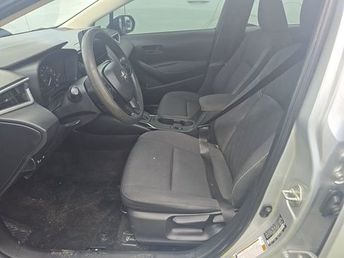 Used 2023 Toyota Corolla LE FWD image 5
