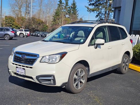 Used 2017 Subaru Forester 2.5i Limited w/ Popular Package #2 image 3
