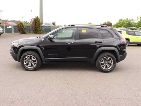 Used 2019 Jeep Cherokee Trailhawk AWD/4WD image 8