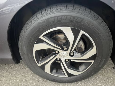 Used 2016 Honda Accord LX image 33