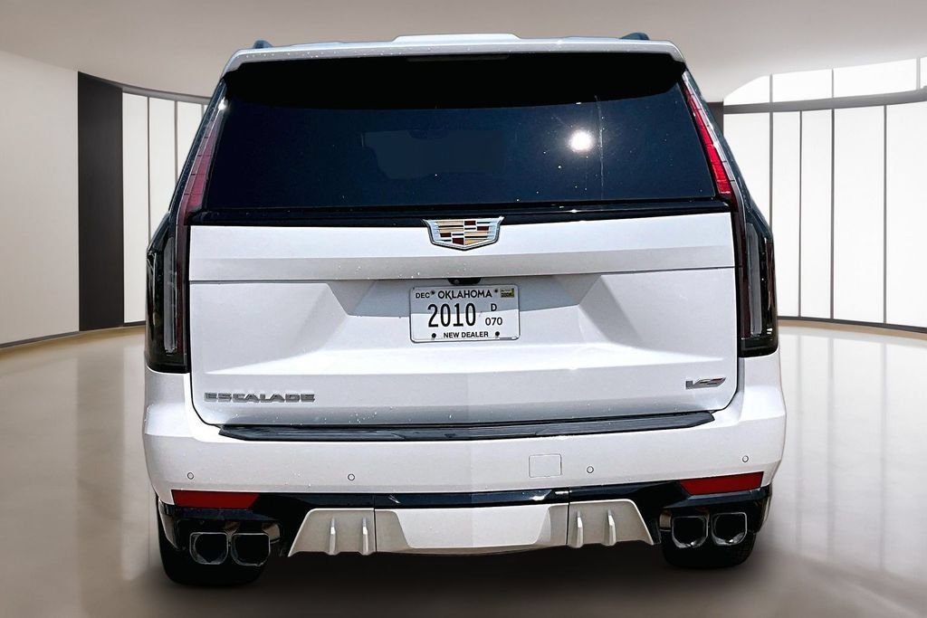 Certified 2024 Cadillac Escalade V AWD/4WD image 4