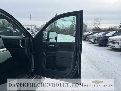 Used 2022 GMC Sierra 2500 SLT w/ X31 Off-Road Package image 19