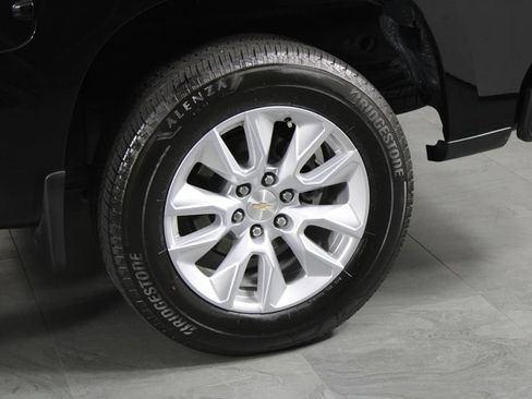 Used 2024 Chevrolet Silverado 1500 Custom RWD image 16