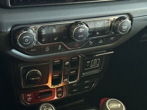 New 2026 Jeep Gladiator Rubicon AWD/4WD image 17