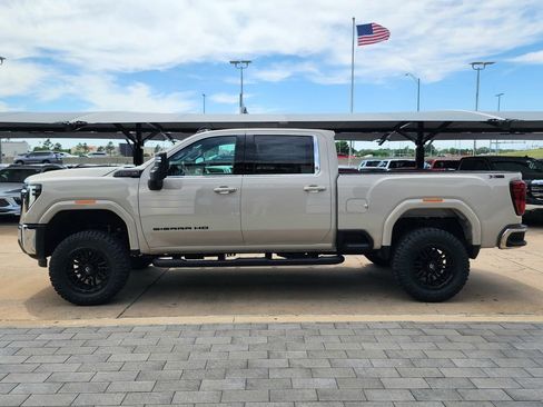 New 2026 GMC Sierra 2500 SLE w/ SLE Value Package; AWD/4WD image 6