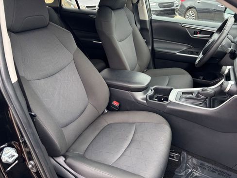 Used 2025 Toyota RAV4 XLE w/ Weather Package FWD image 37
