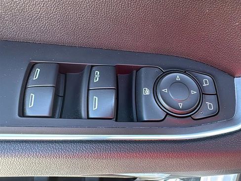 Used 2025 Chevrolet Silverado 1500 LT image 28