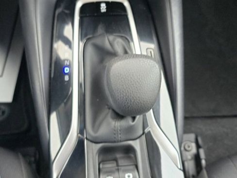 Used 2022 Toyota Corolla LE image 19