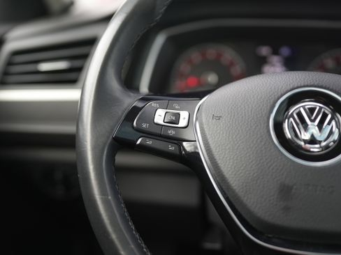 Used 2019 Volkswagen Jetta SE image 19